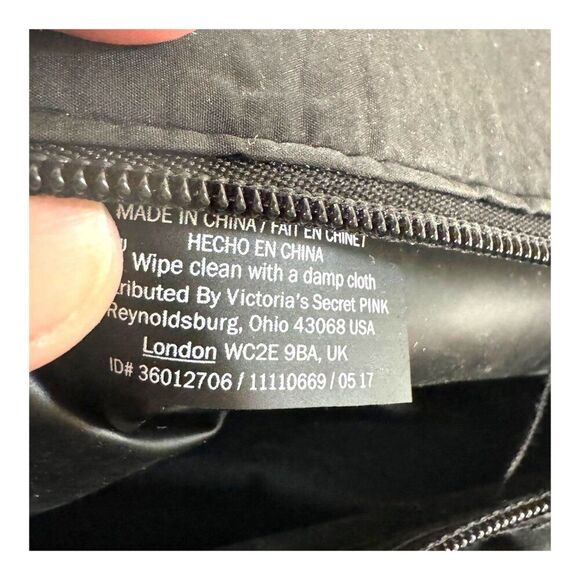 Victorias Secret Pink Pineapple Quilted Crossbody Bag Lunch Box Snacks School - Picture 3 of 11